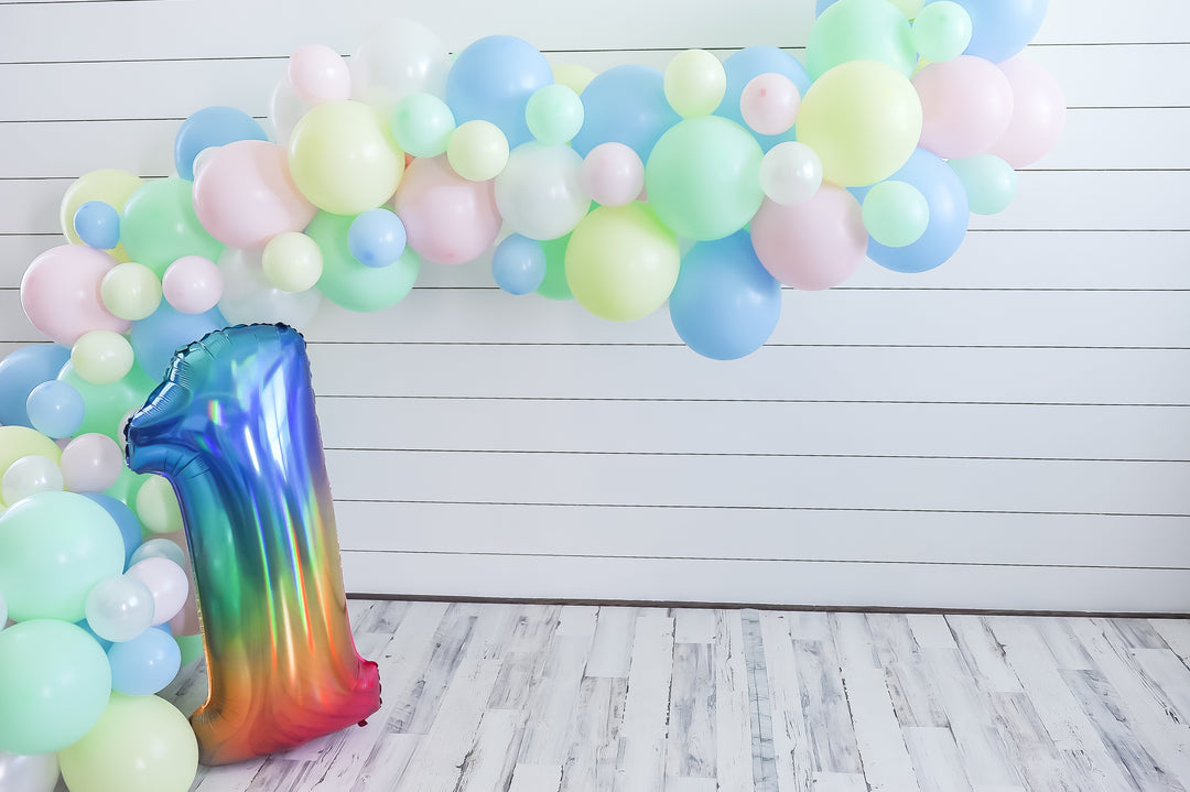 Holographic Rainbow Balloon Number