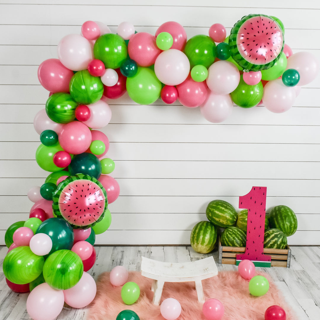 DIY Watermelon Balloon Garland  DIY Watermelon Balloon Arch, One in a  Melon Party – Soiree Love