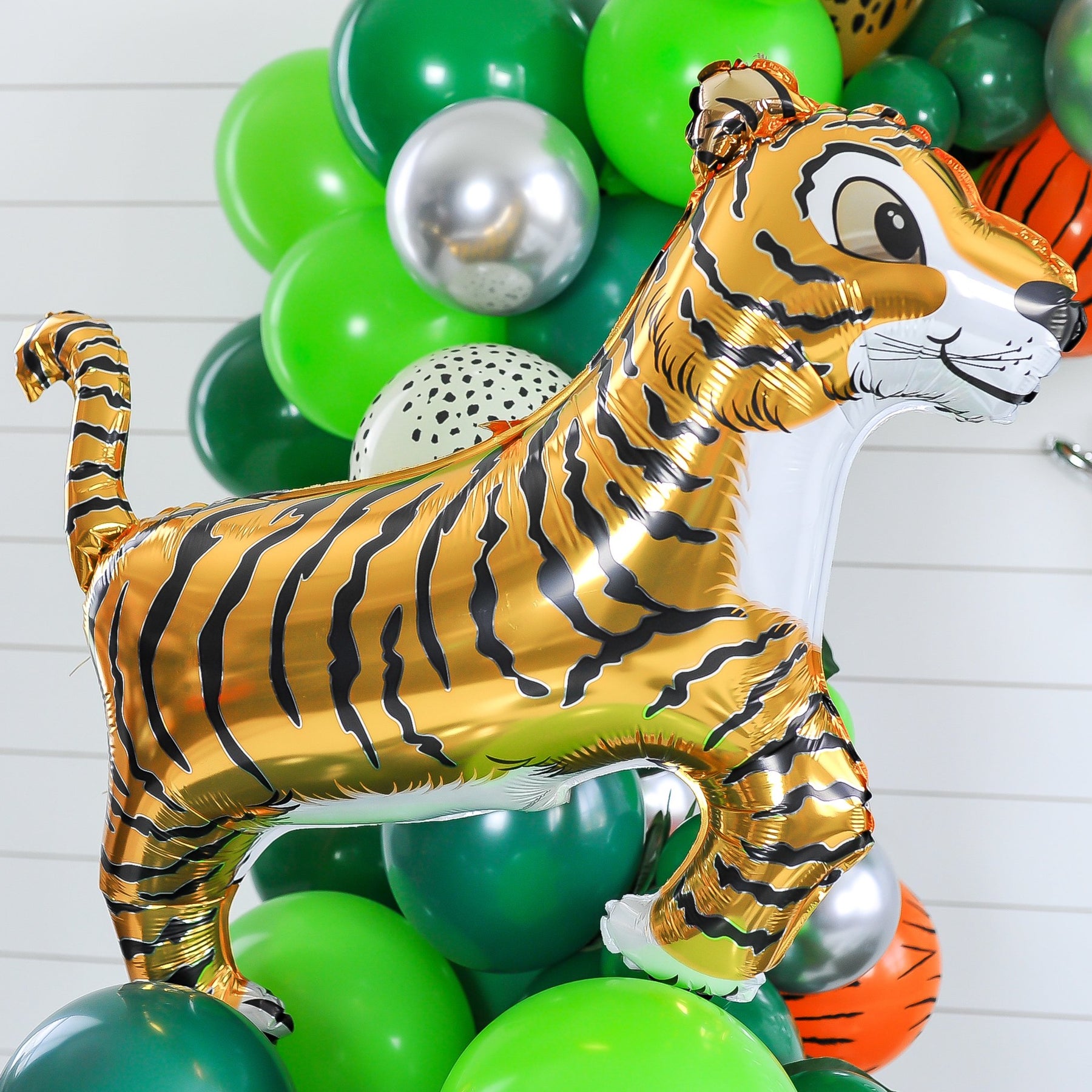 Tiger Balloon | Wild One Jungle Birthday Decor, Rainforest Safari Party ...