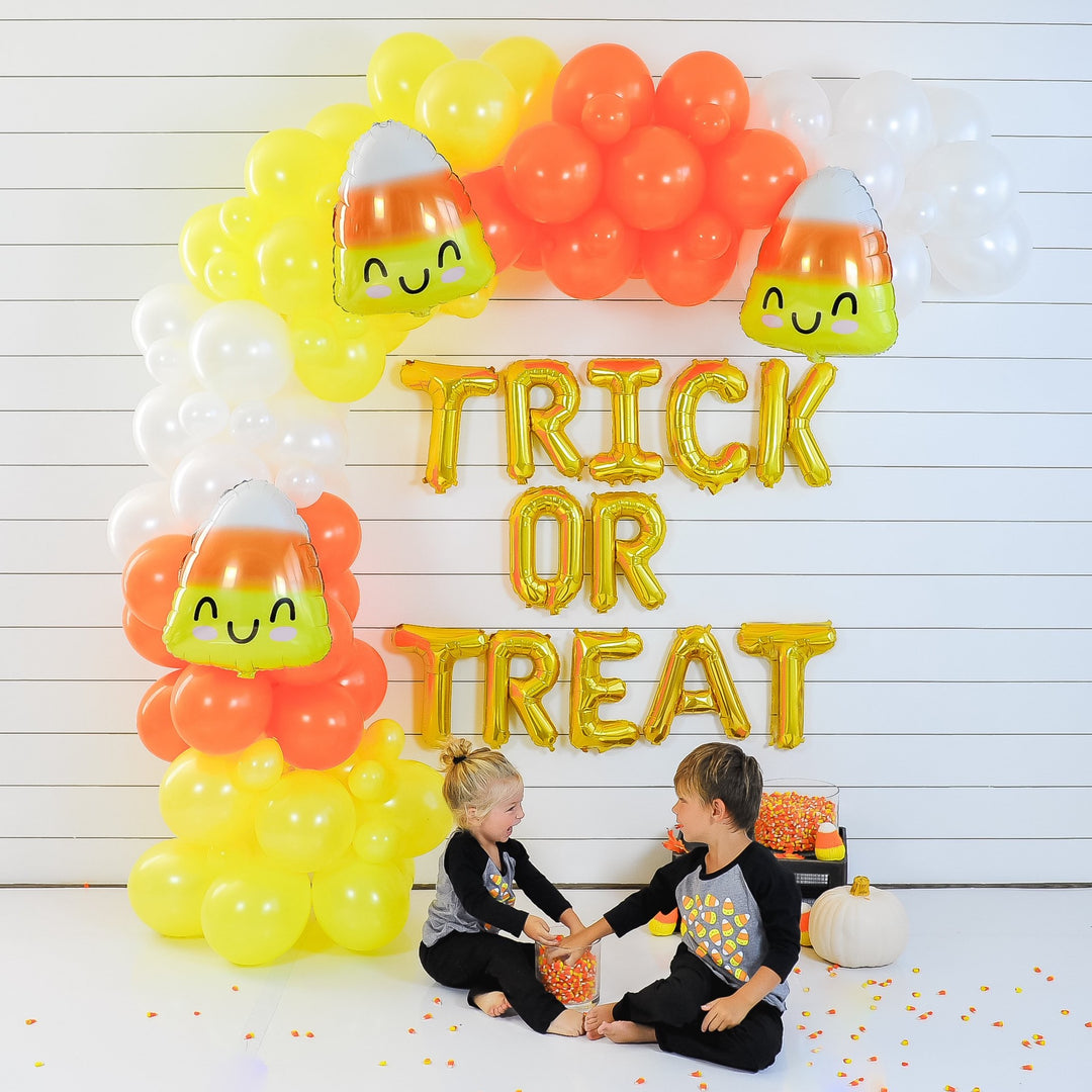 DIY Halloween Candy Corn Balloon Garland