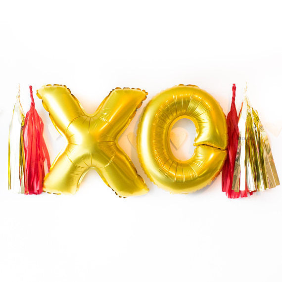 XOXO Balloon Banner | 16"