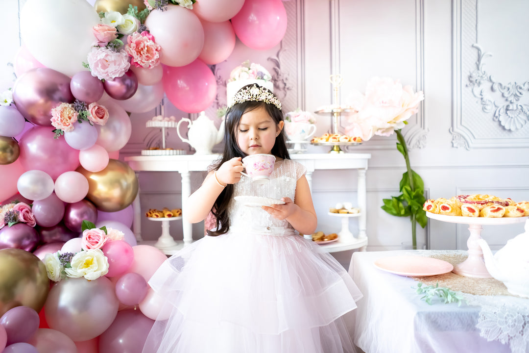 DIY Princess Tea Balloon Garland