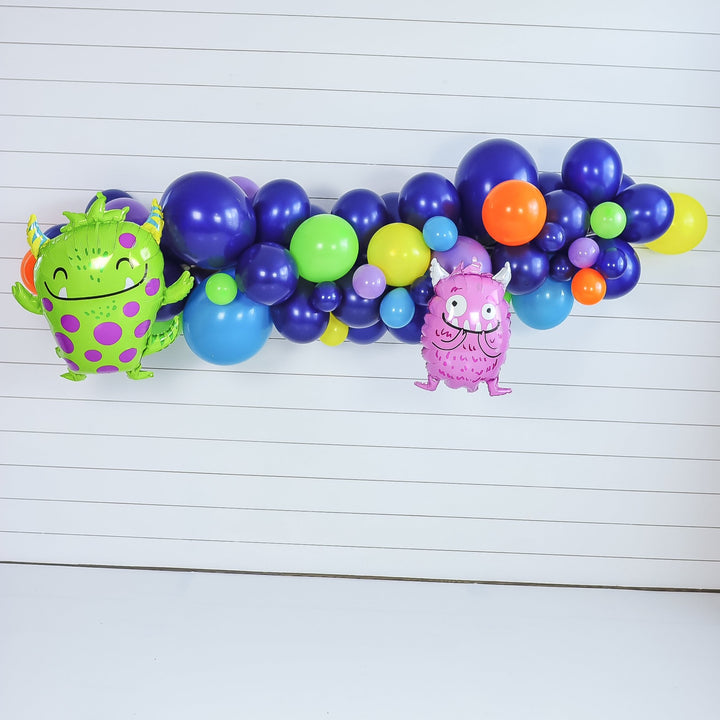 DIY Little Monsters Balloon Garland